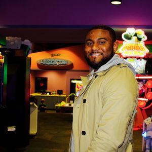 Meet your Posher, Leefield